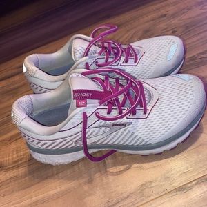 Ghost 12 brooks running shoes